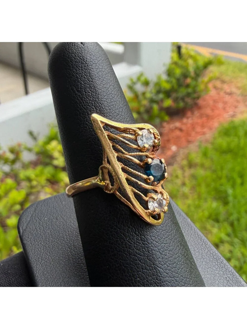 Jewelry 18k yellow gold 0.60CTW White CZ Stone Blue Sapphire ring sz 9.00